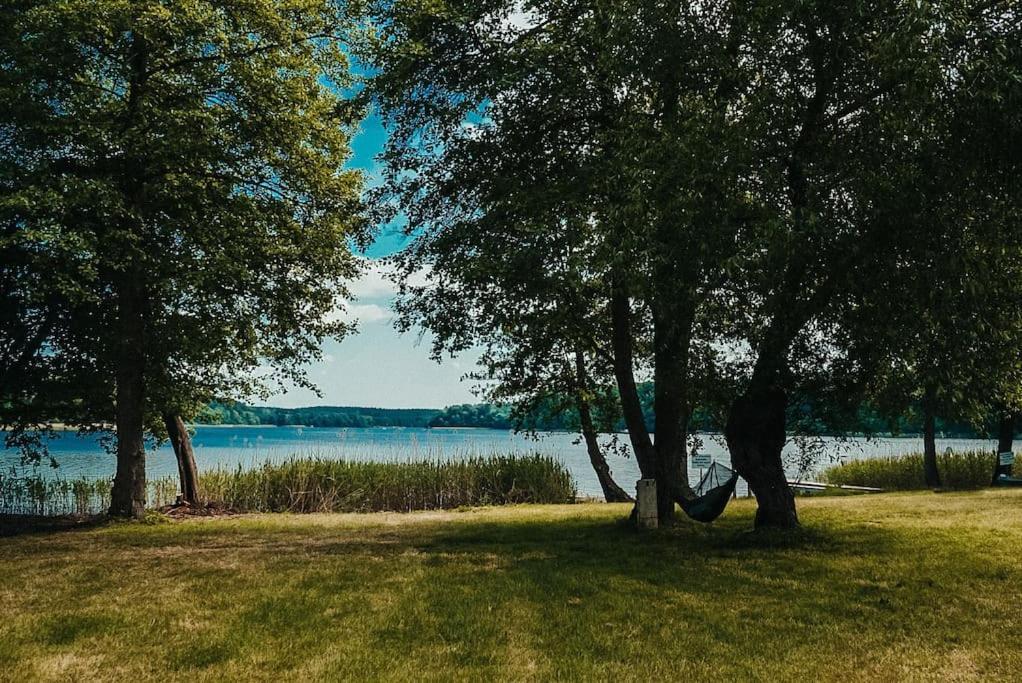 Ferienzimmer Direkt Am See Priepert Extérieur photo